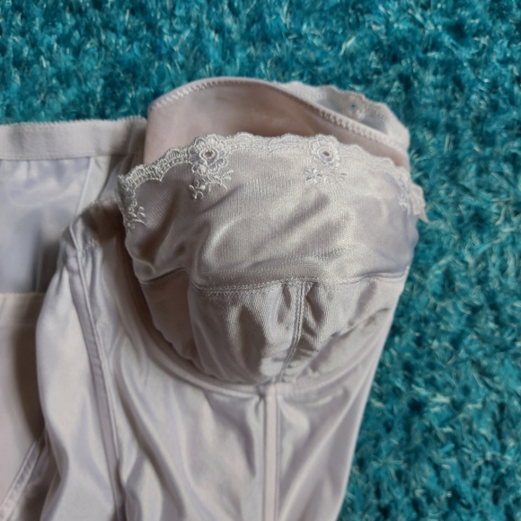 Goddess ivory bustier - Picture 13 of 14